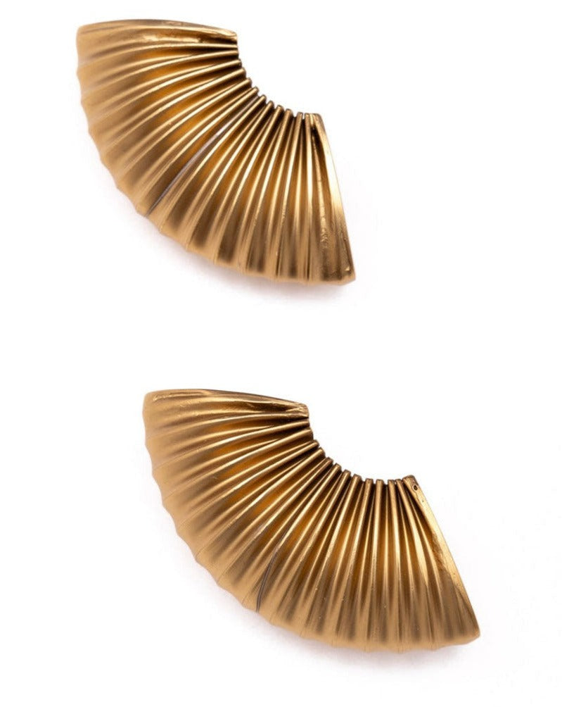 Auryn Earrings In Gold Graphite