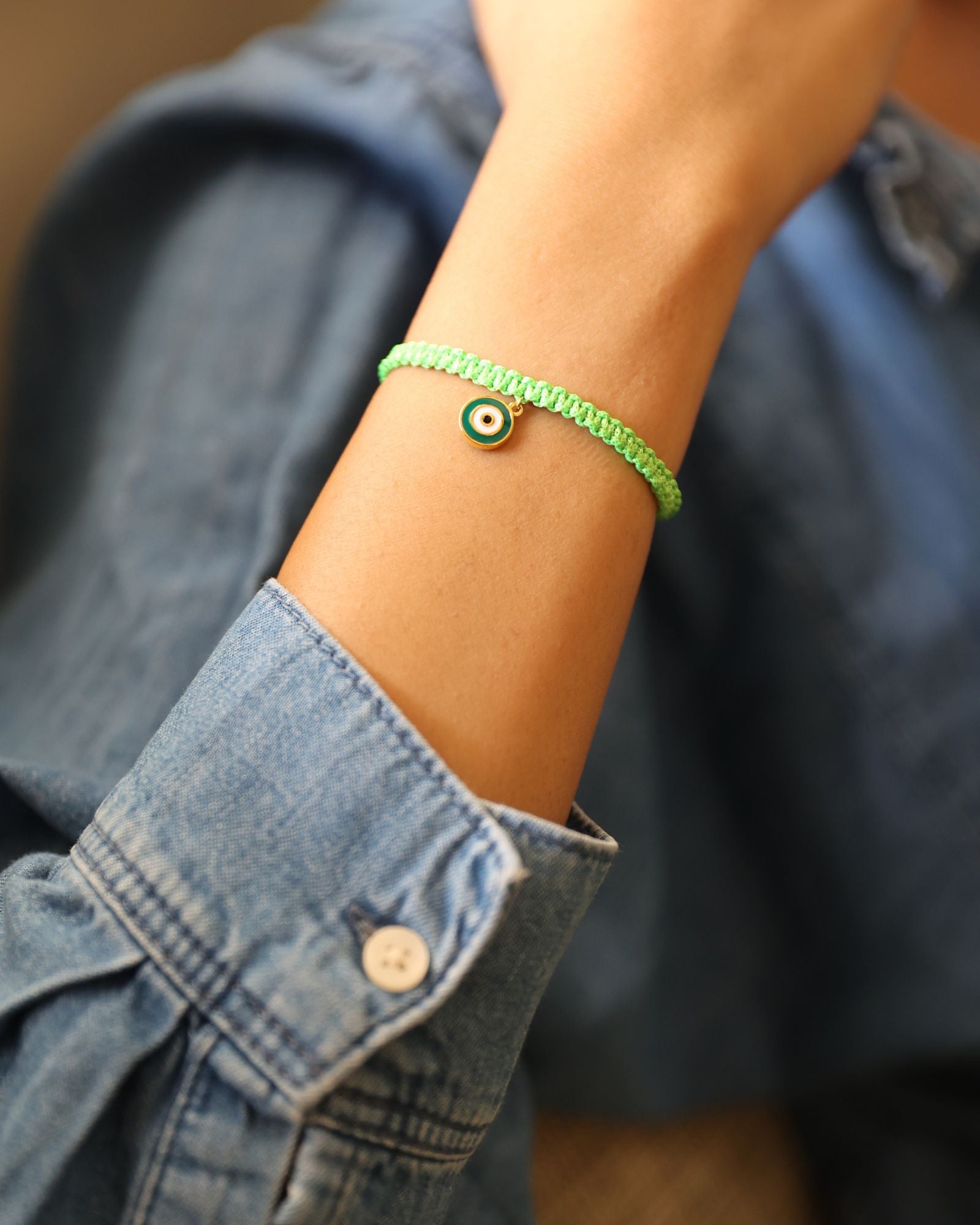 Yara Evil Eye Thread Bracelet