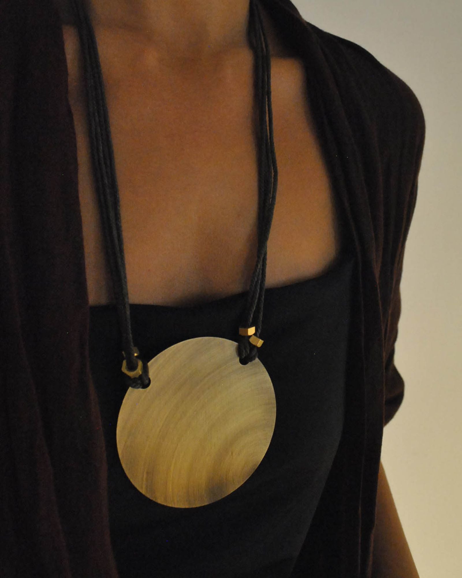 BRASS CIRCLE NECKPIECE