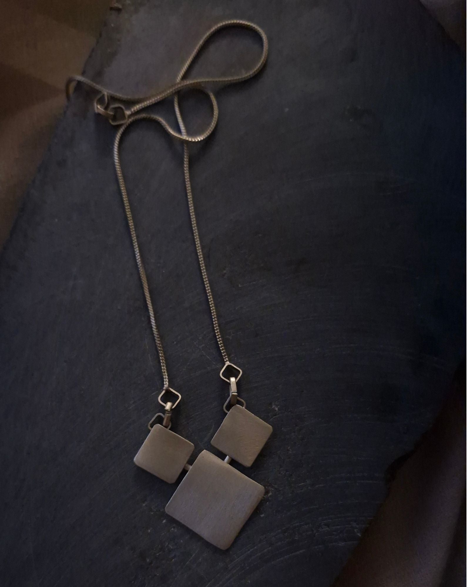 CESTICA PENDANT-CHAIN