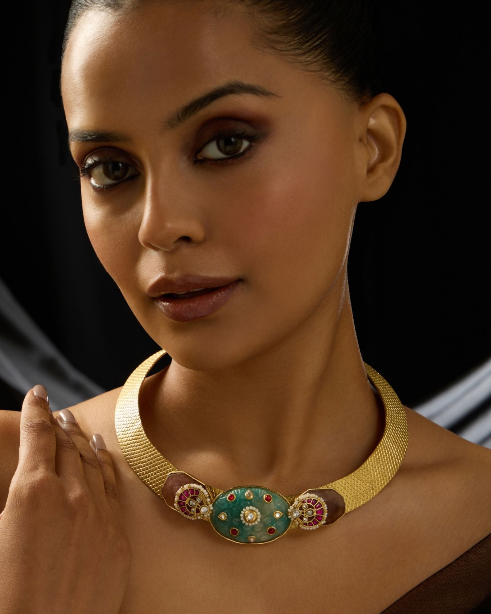 Riti Golden Collar Necklace