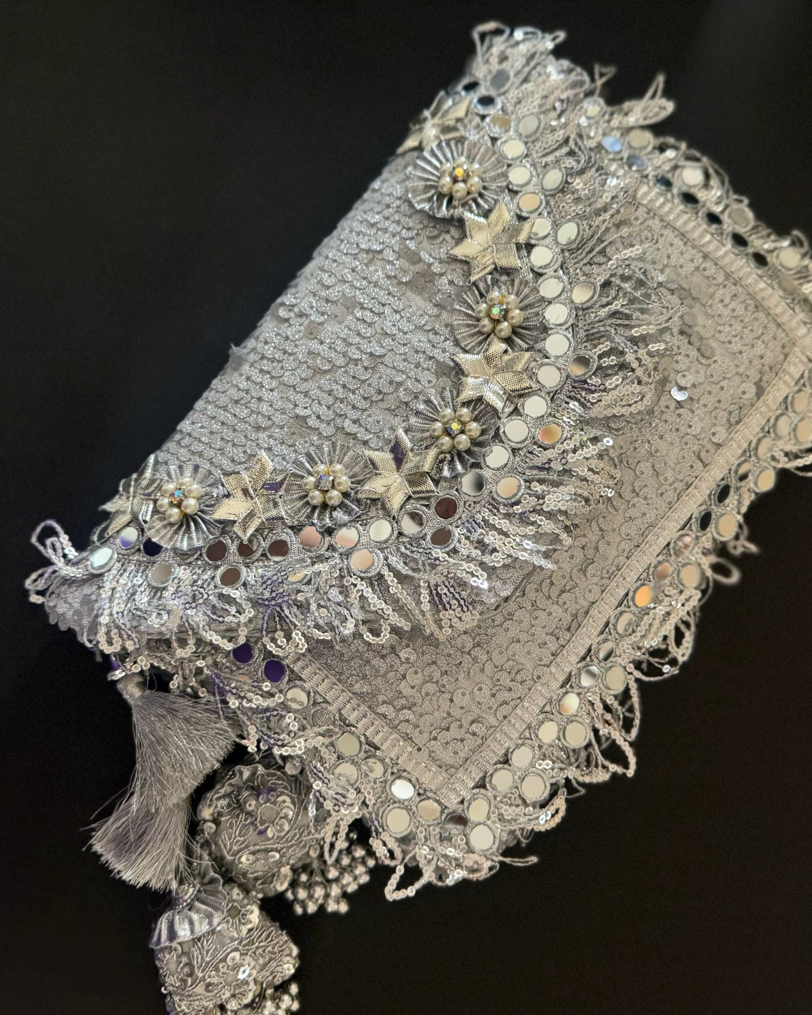 SILVER MIRROR CLUTCH