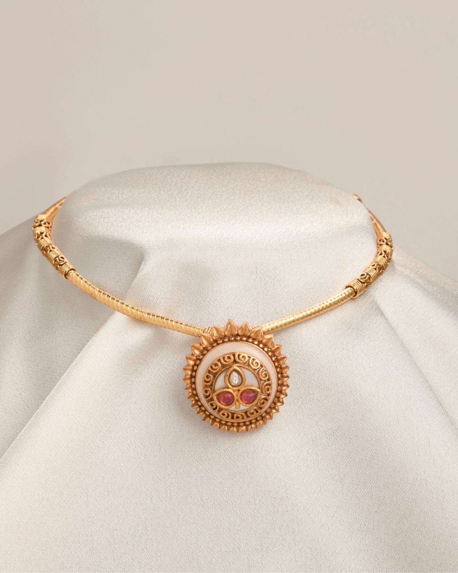 Opulent Gold Choker