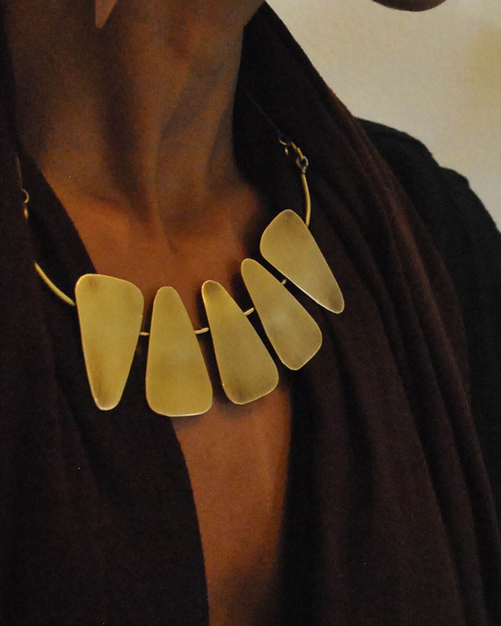 DZINO NECKPIECE