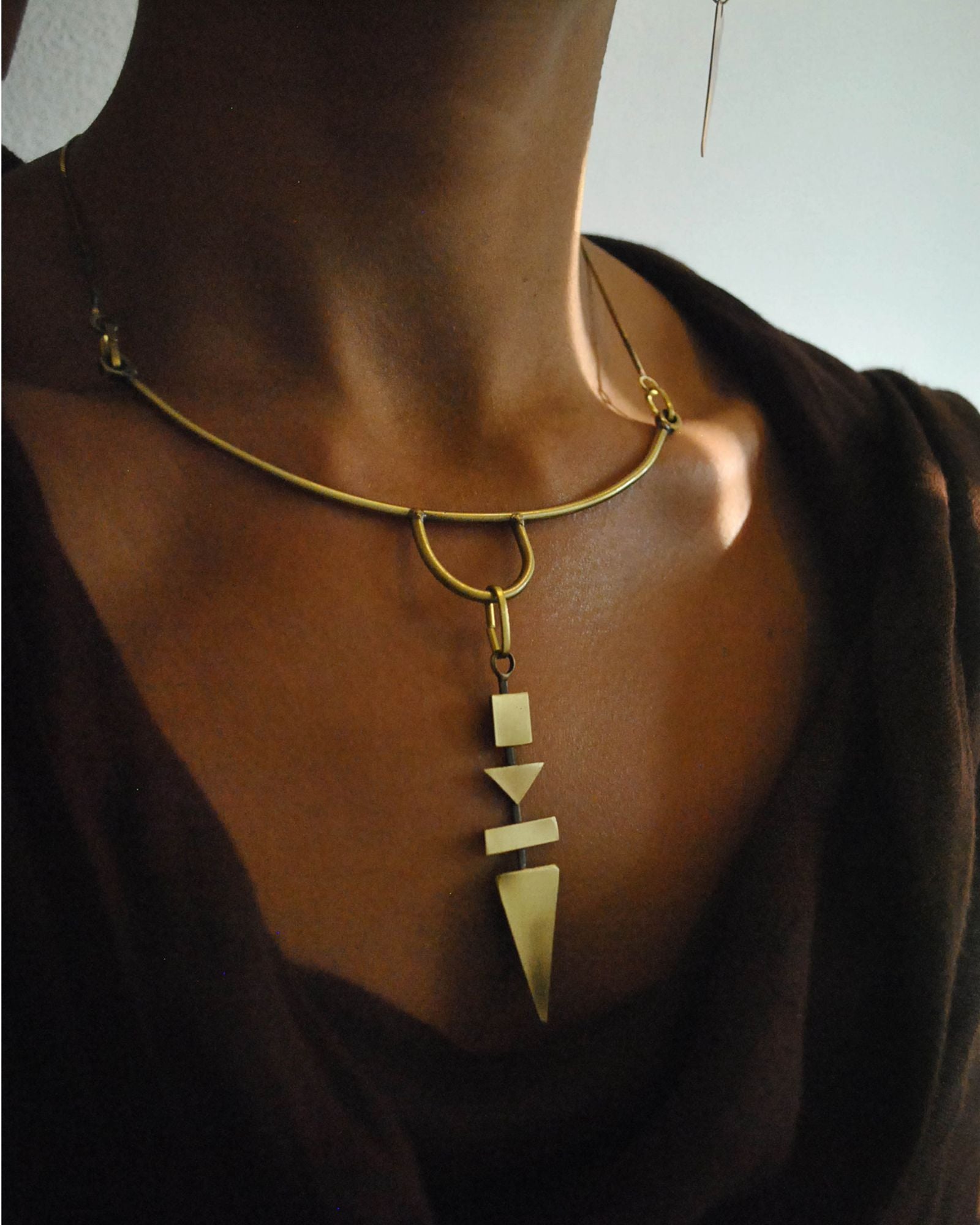 ARMIS NECKPIECE