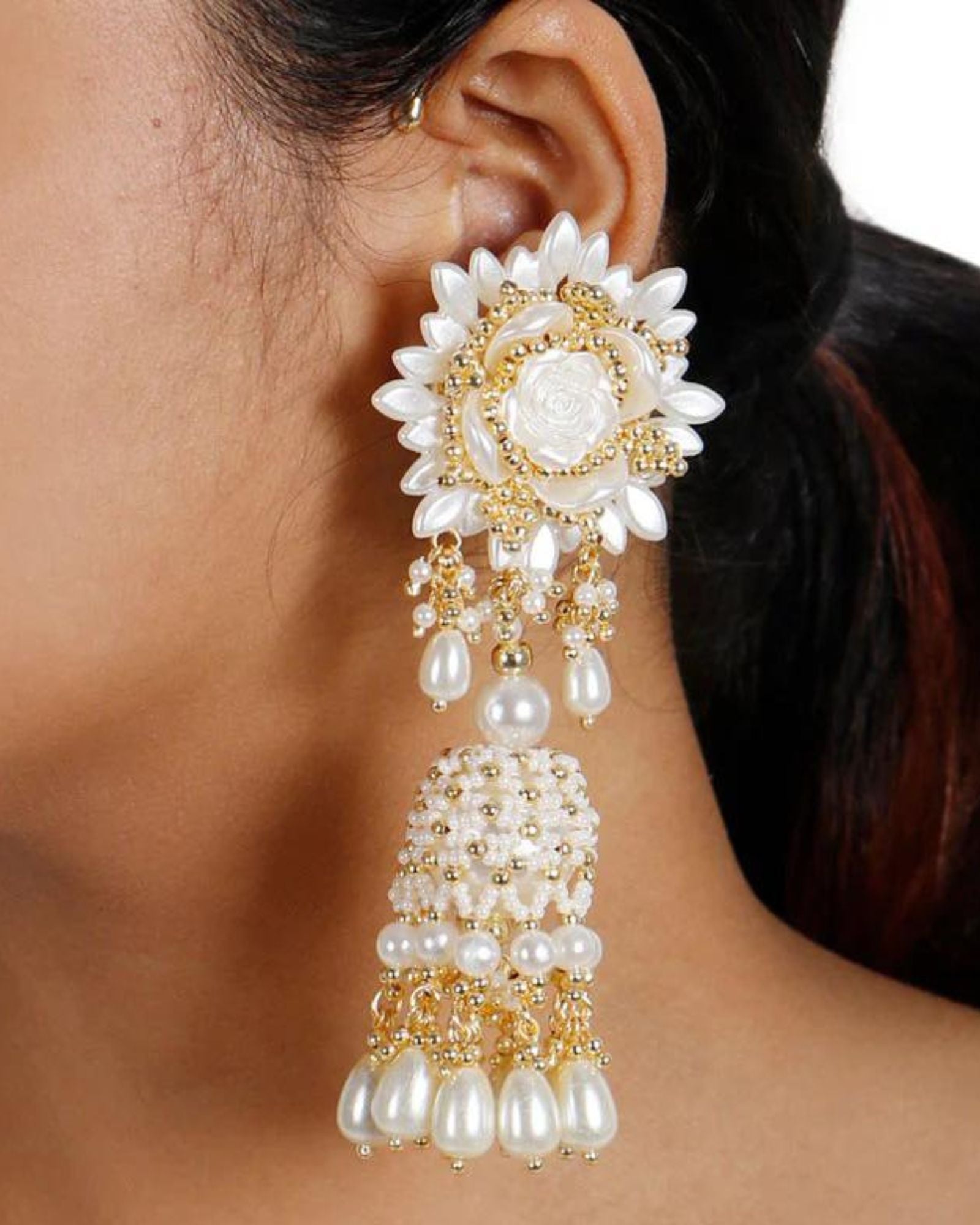 Pavitra Earcuff