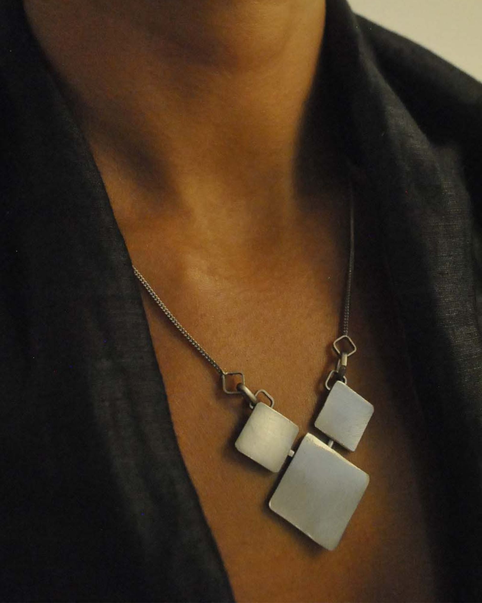 CESTICA PENDANT-CHAIN