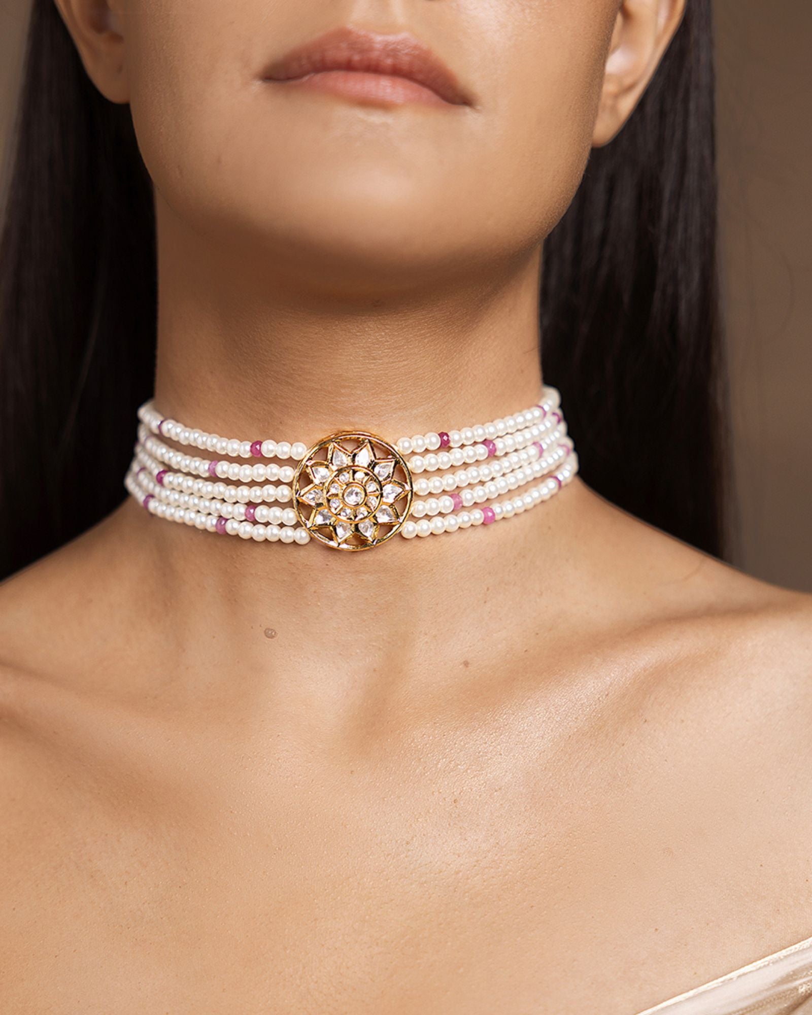 Pearl White Choker