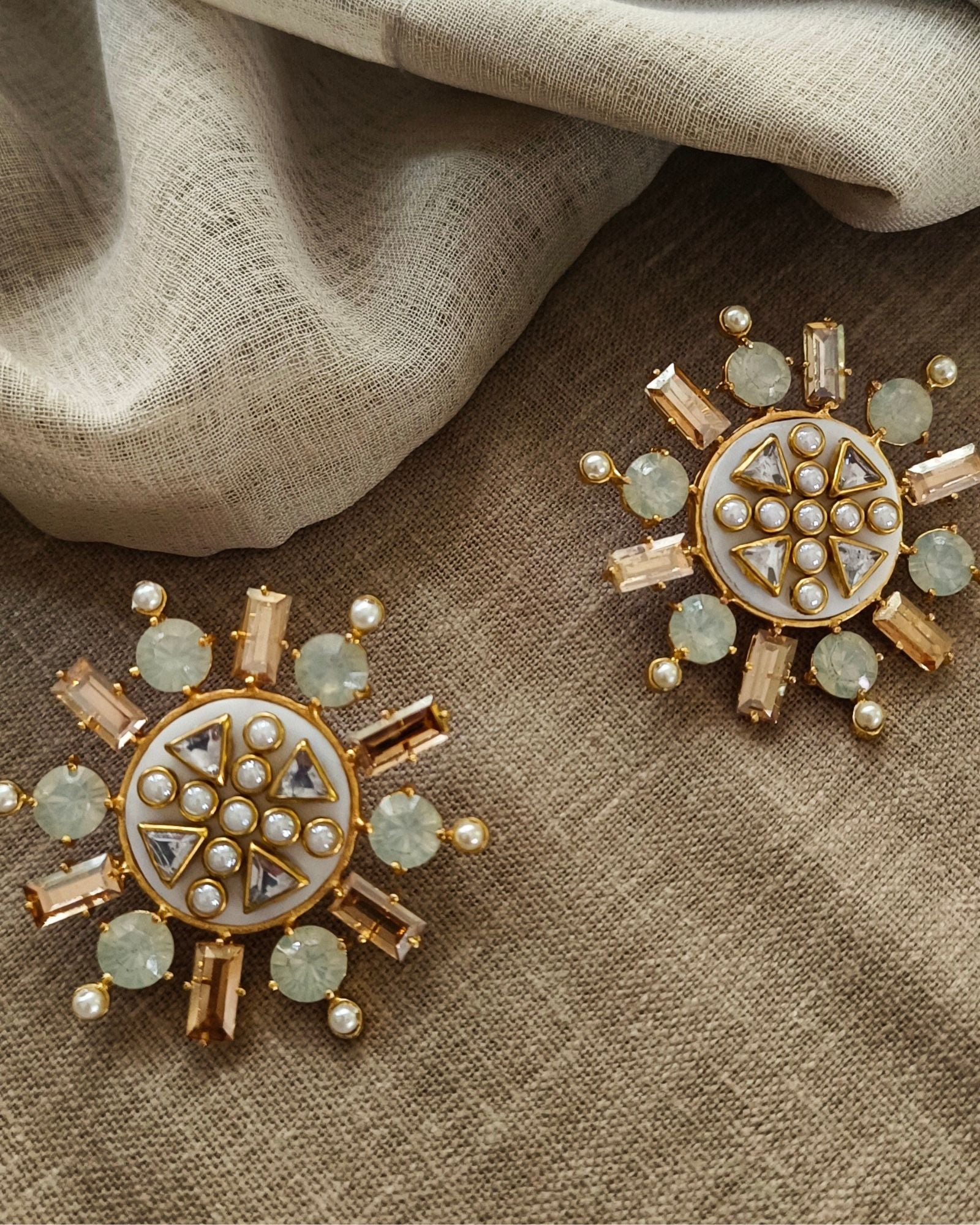 Rubaina Kundan Studs