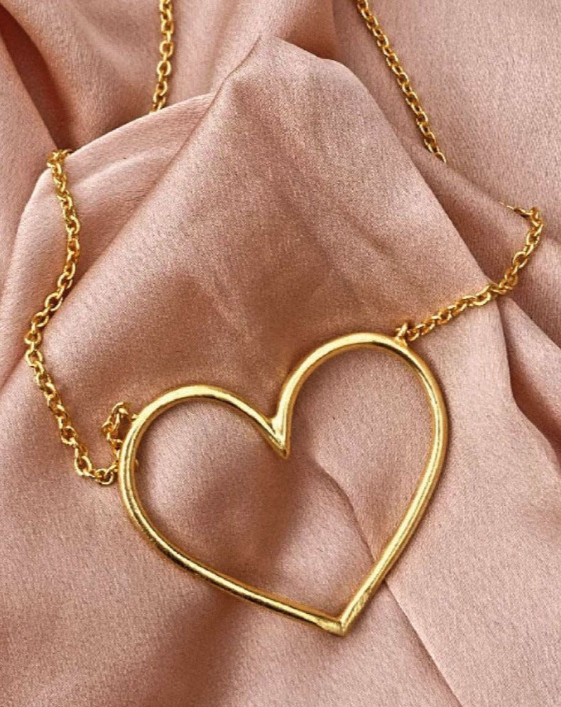 Amor Necklace