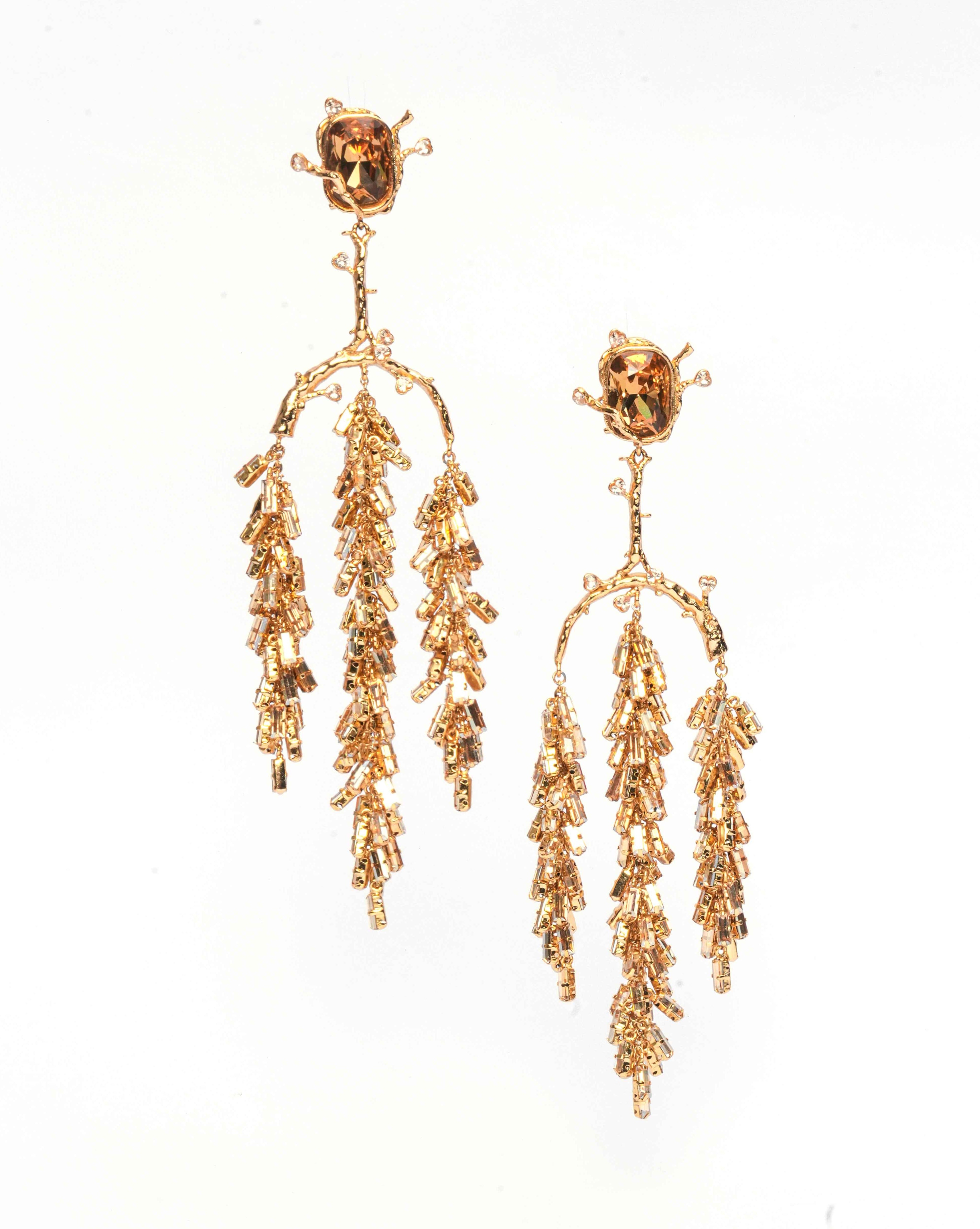 Vine Crest Girandole Earrings In Gold