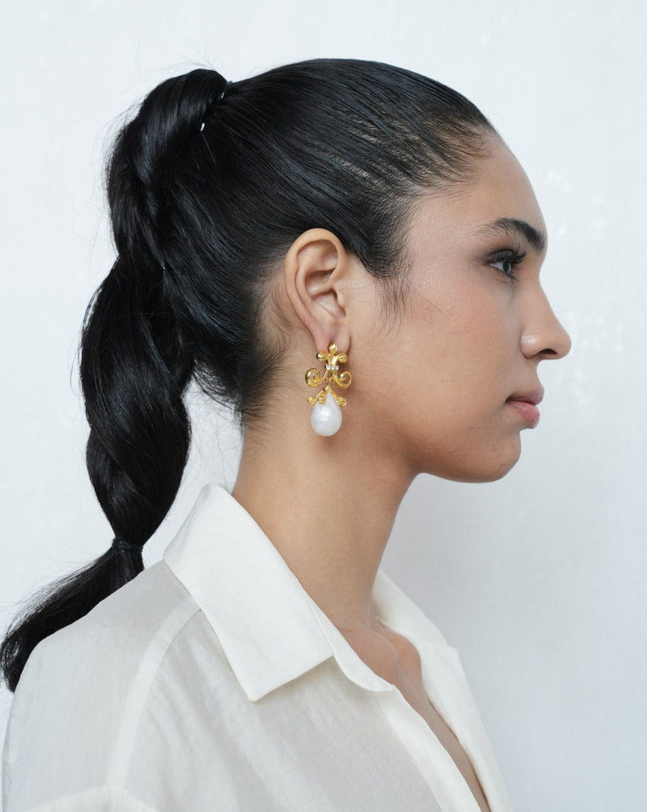 Aashi Earrings