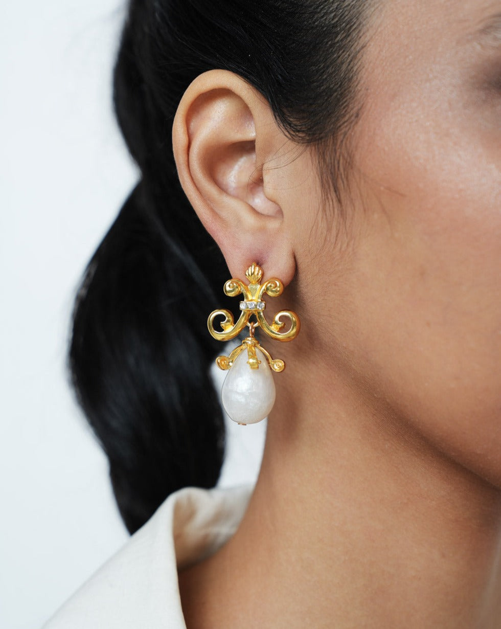 Aashi Earrings