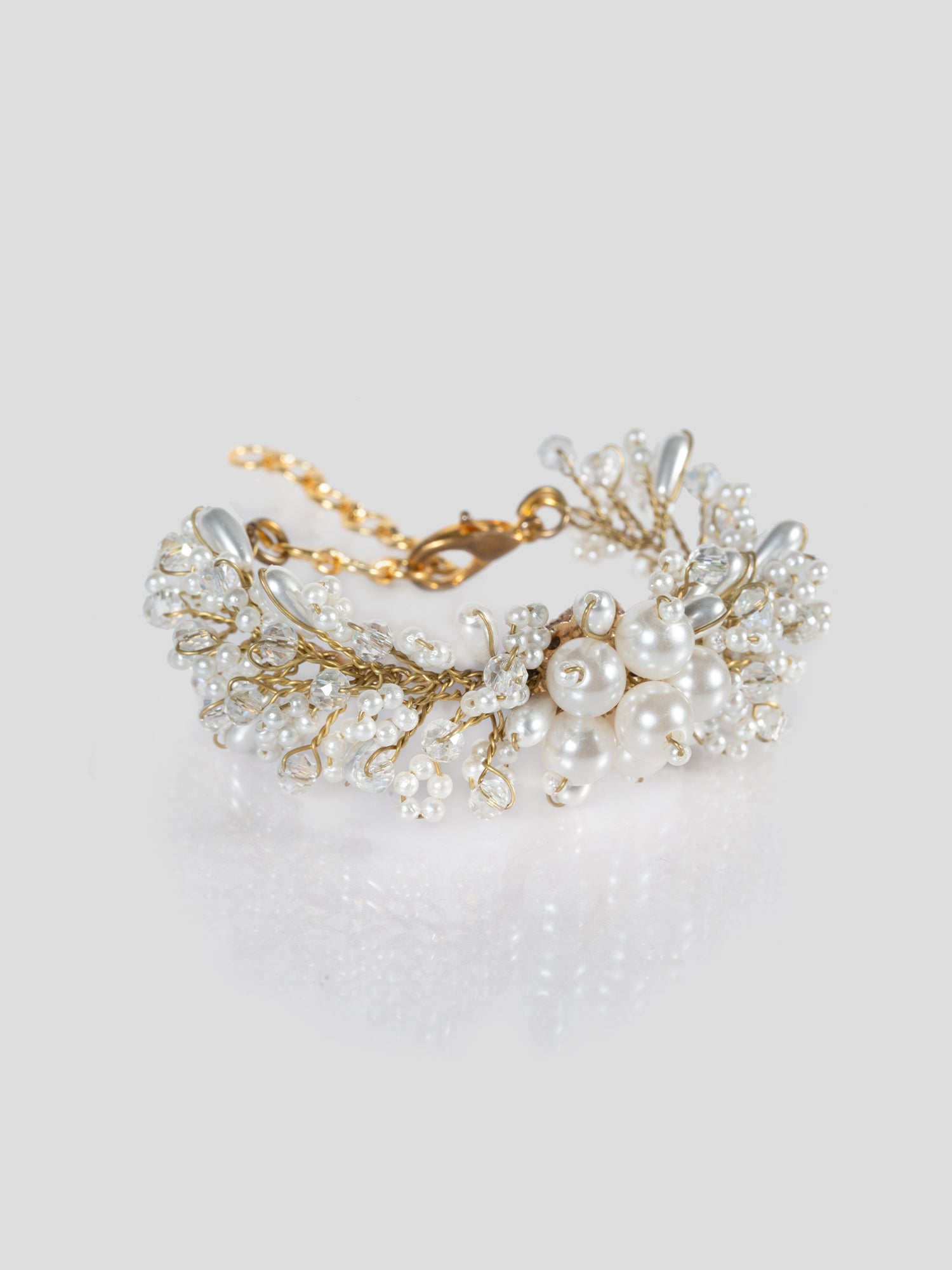 Peony Bloom White Bracelet