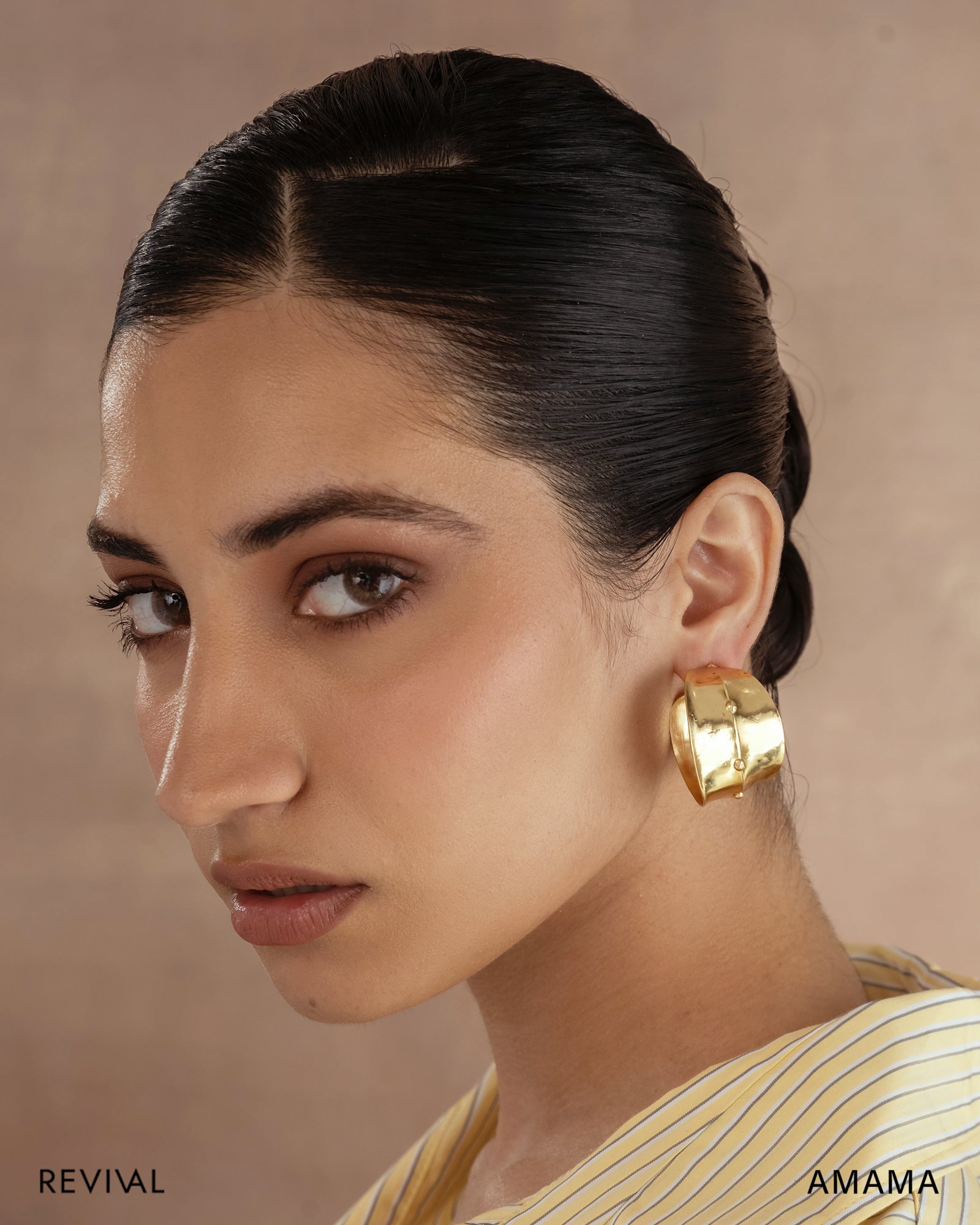 LILA HOOPS IN GOLD