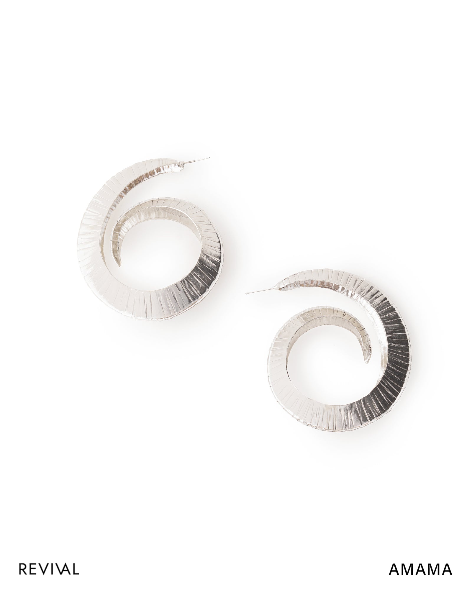 RILEY EARRINGS IN SILVER