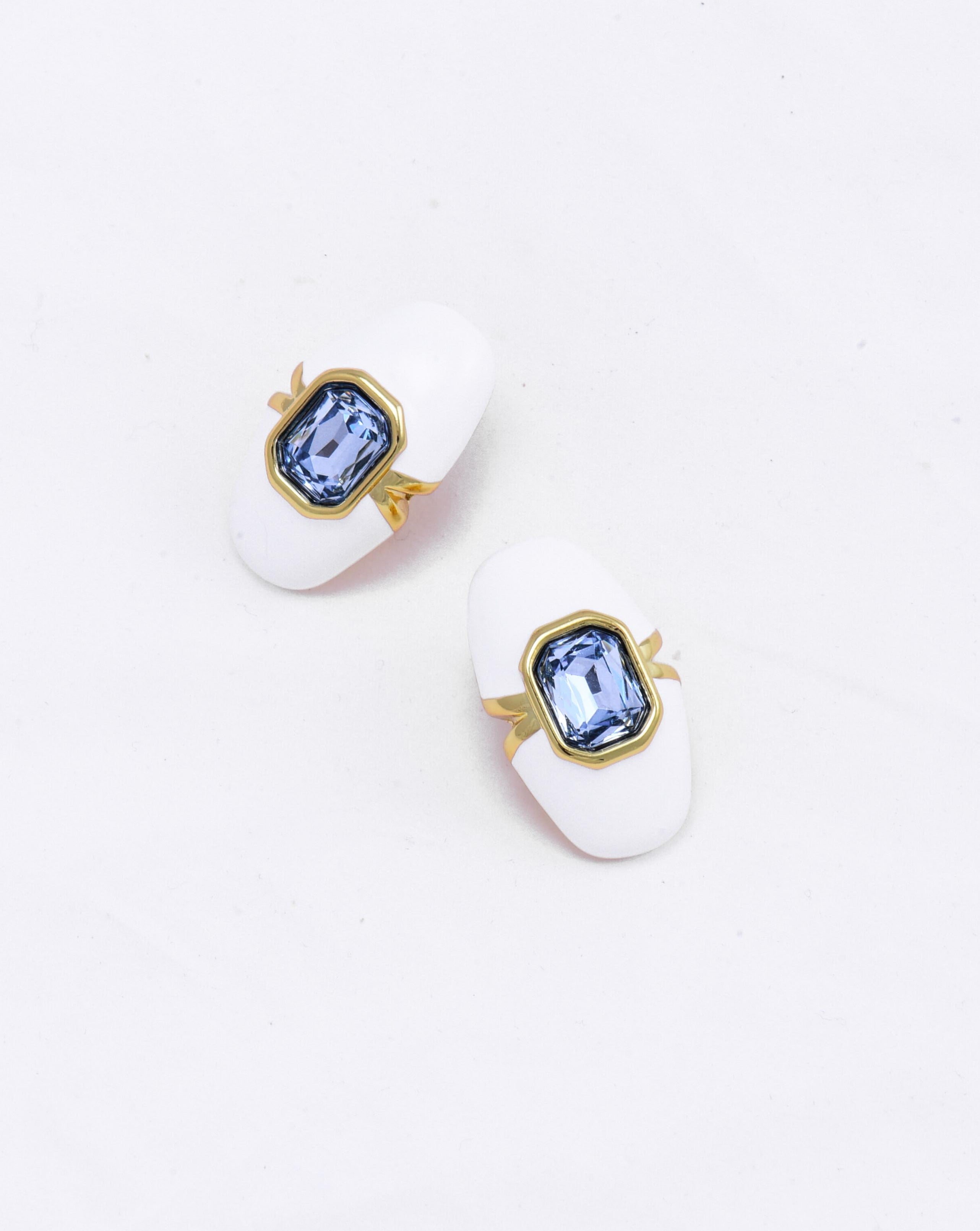 Eva Studs