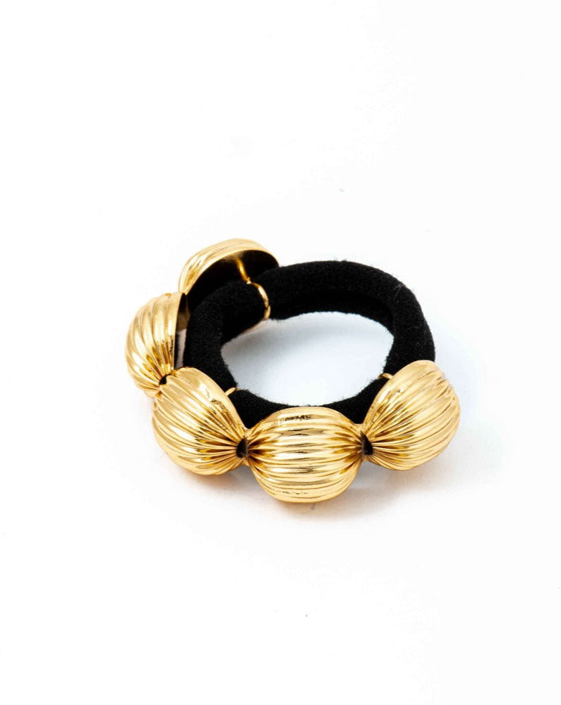 Maxima Pony Cuff