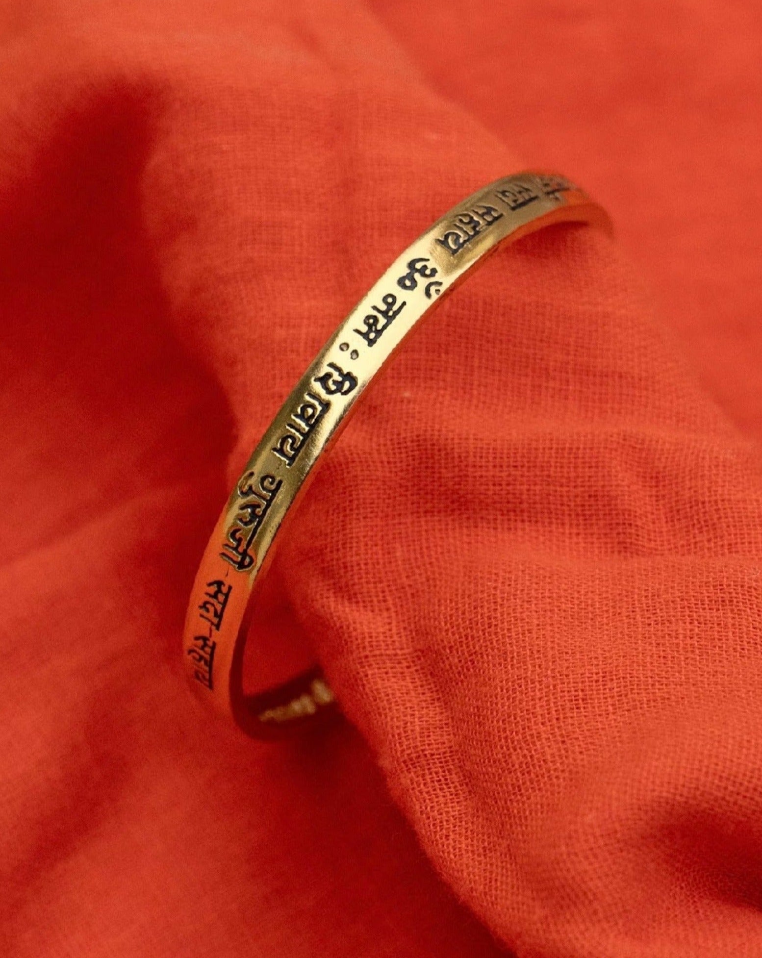 Guruji Mantra Female Bangle