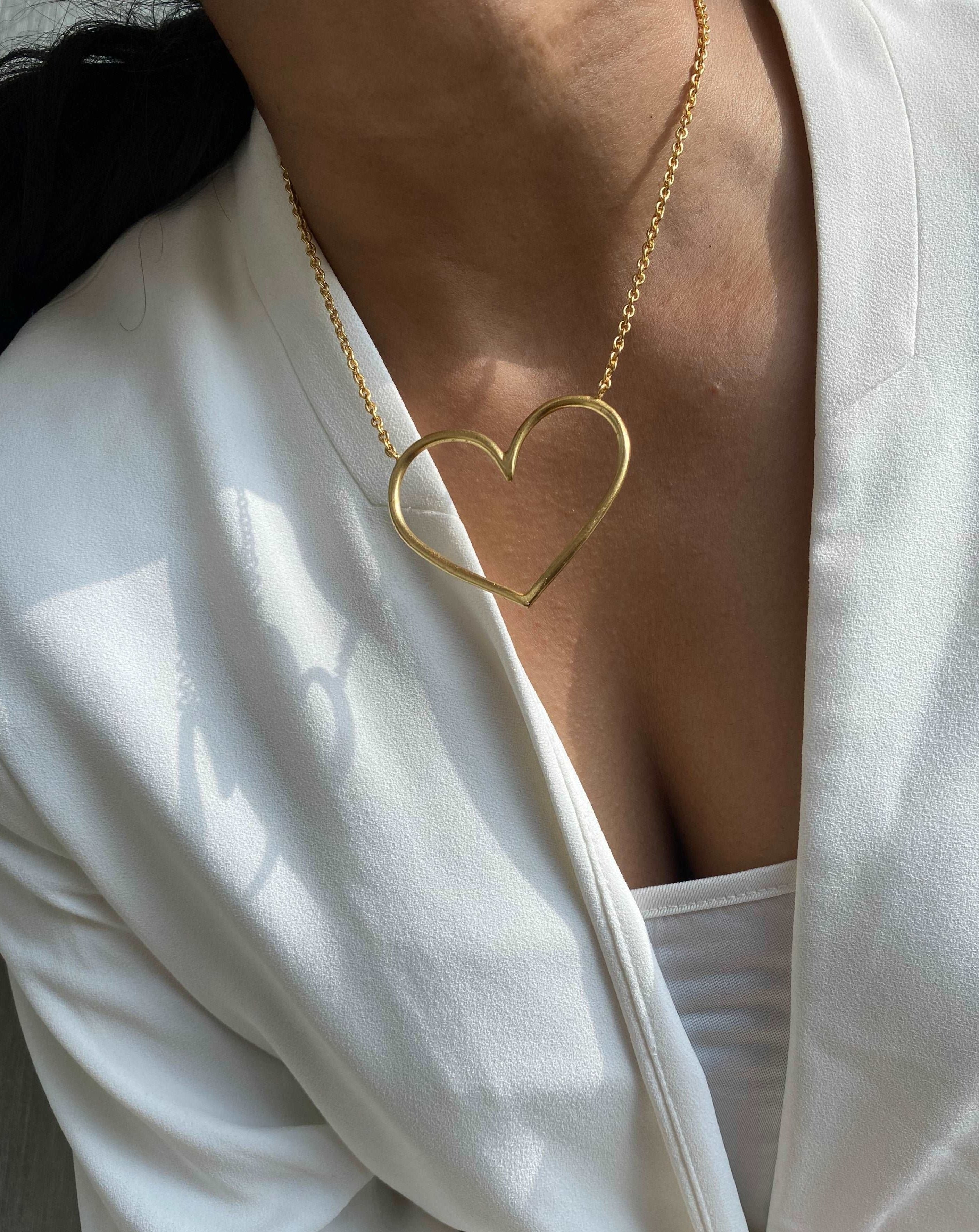 Amor Necklace