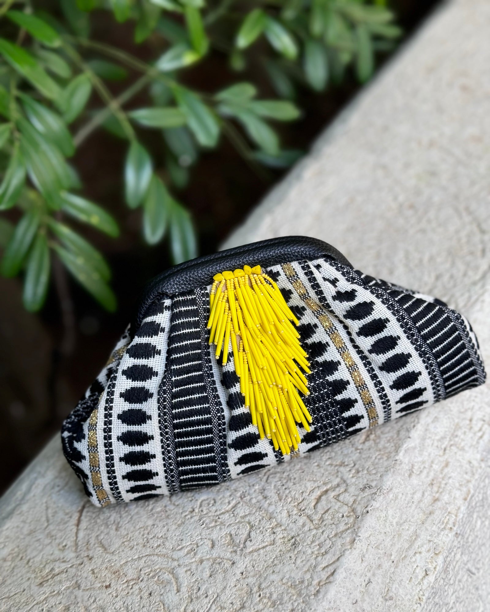 BOHO PUFF BAG BLACK WHITE YELLOW