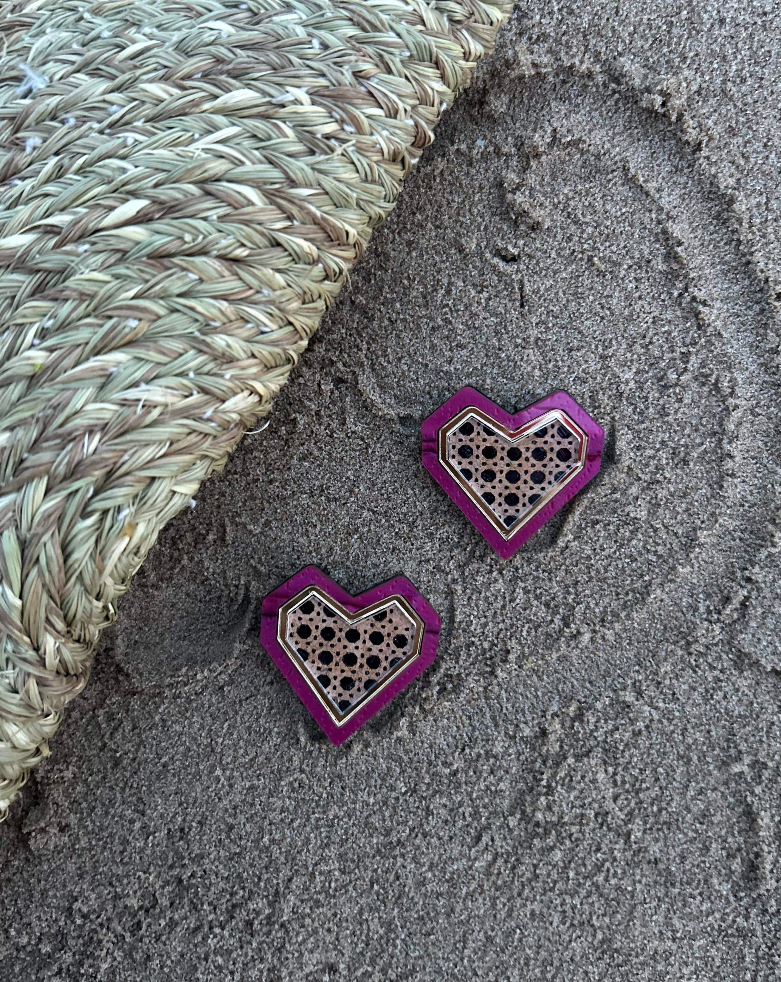 The Rattan Heart Studs in Pink