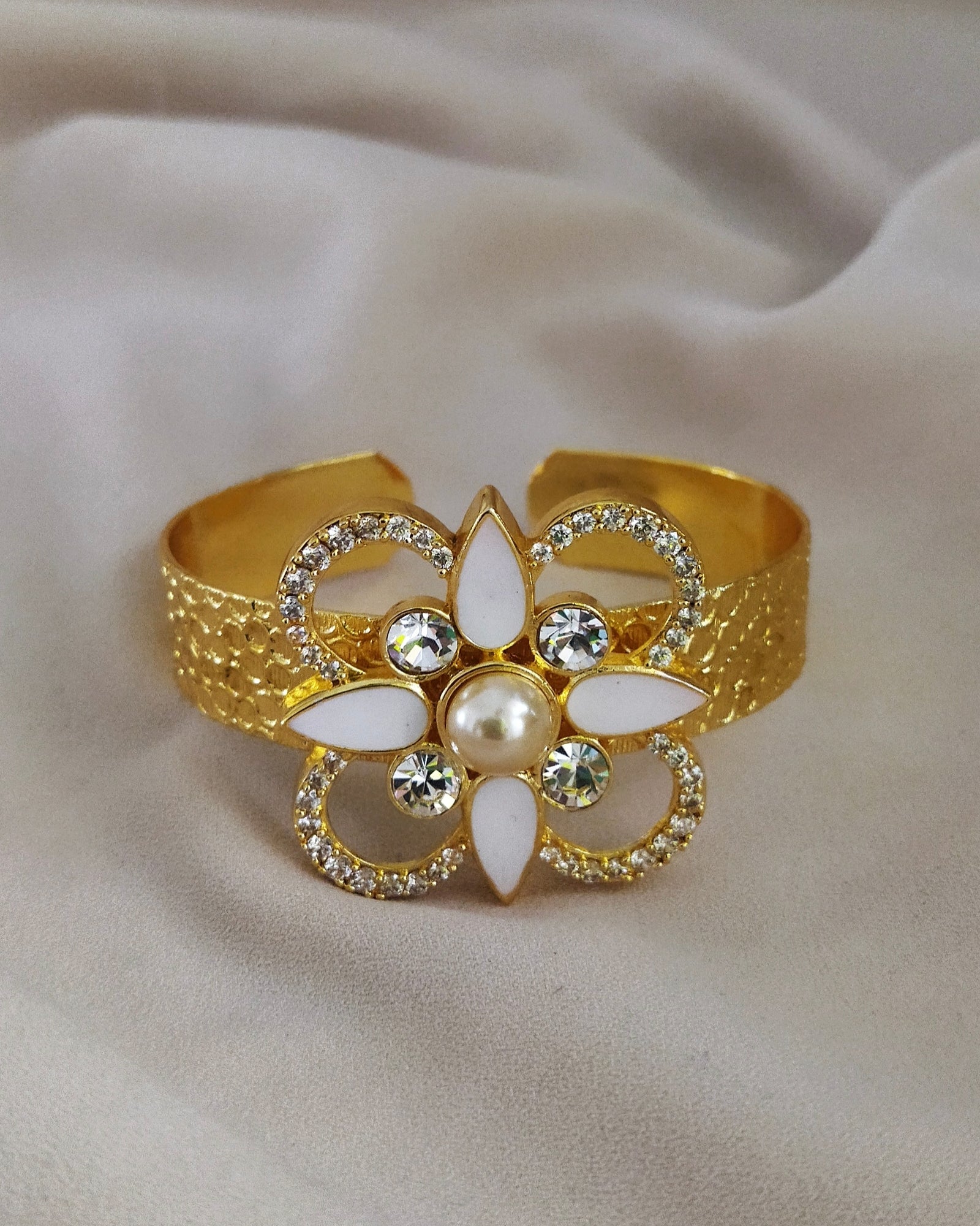 Iraa Cuff