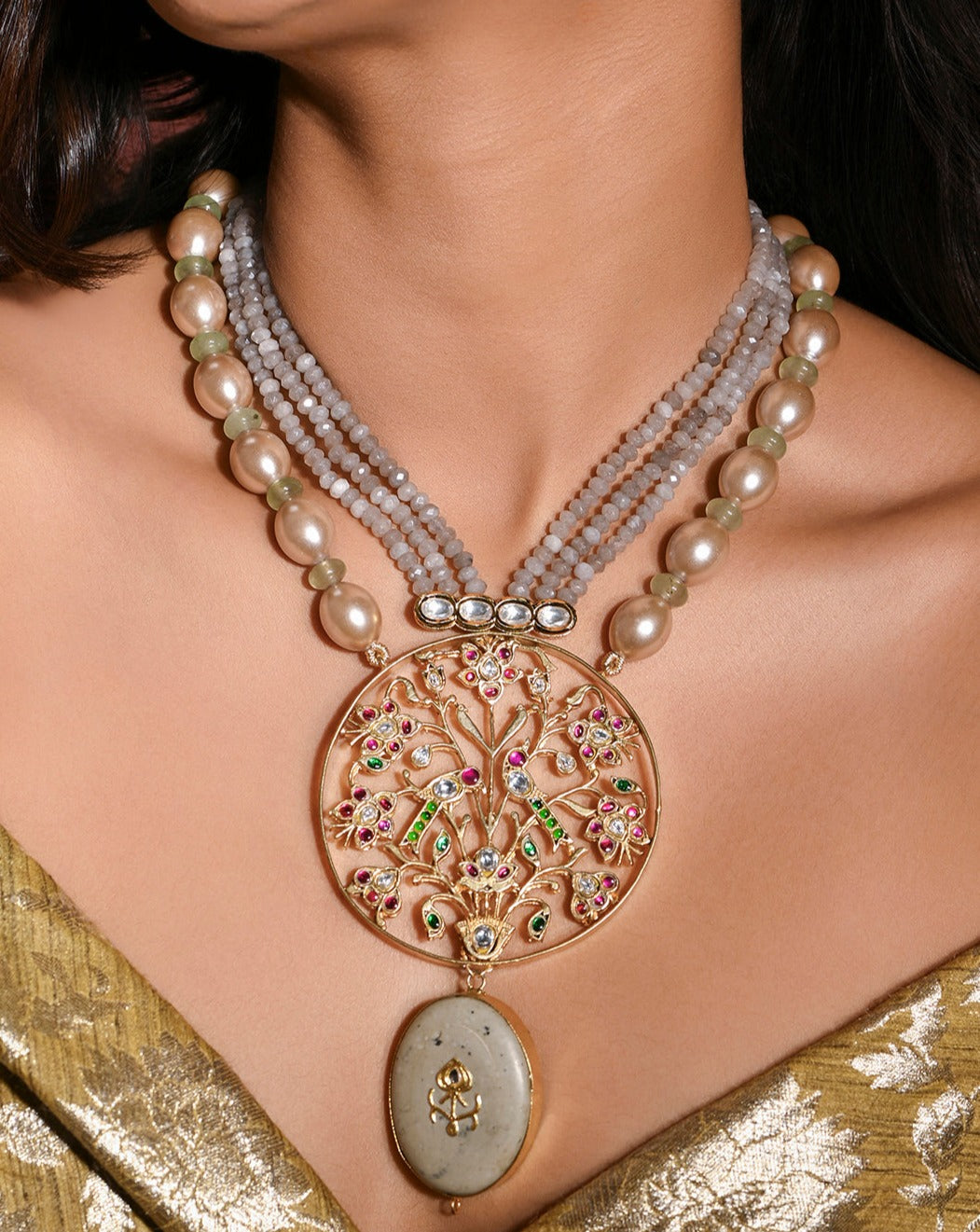 Impeccable Multi-Colour Necklace