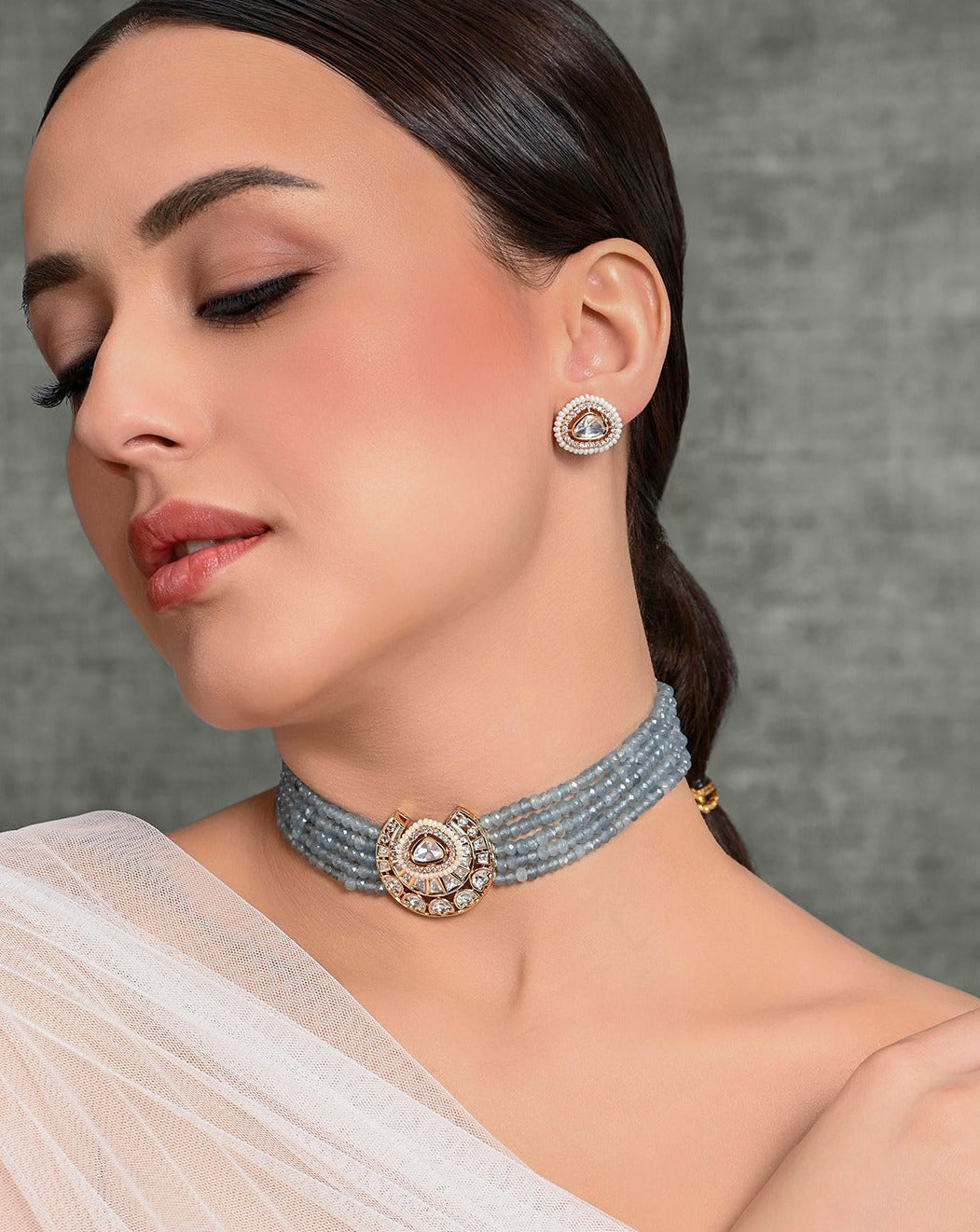 Posh Blue Choker With Earrings