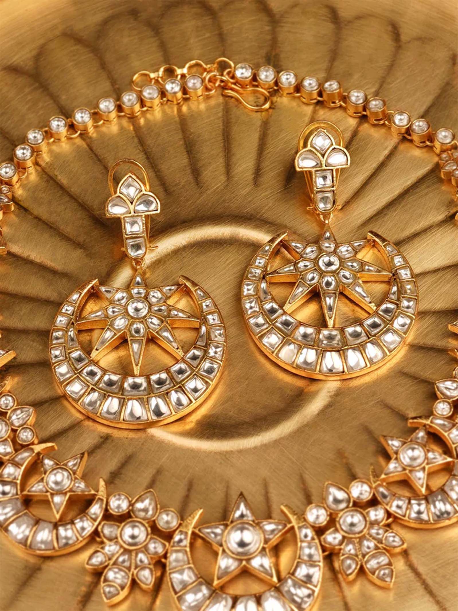 White Color Gold Plated Jadau Kundan Necklace Set - MS2329