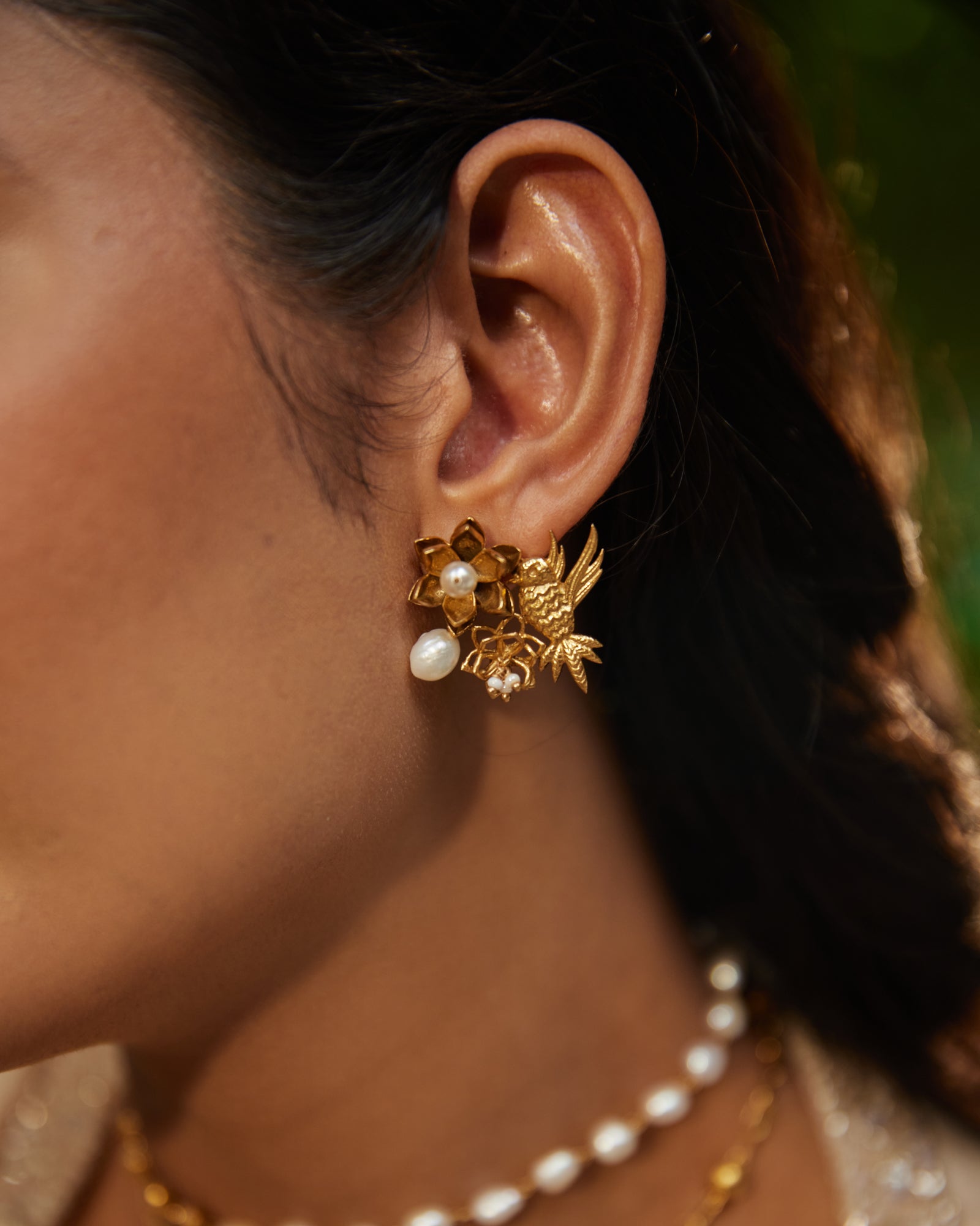 Panchee Studs with detachable nath-chain