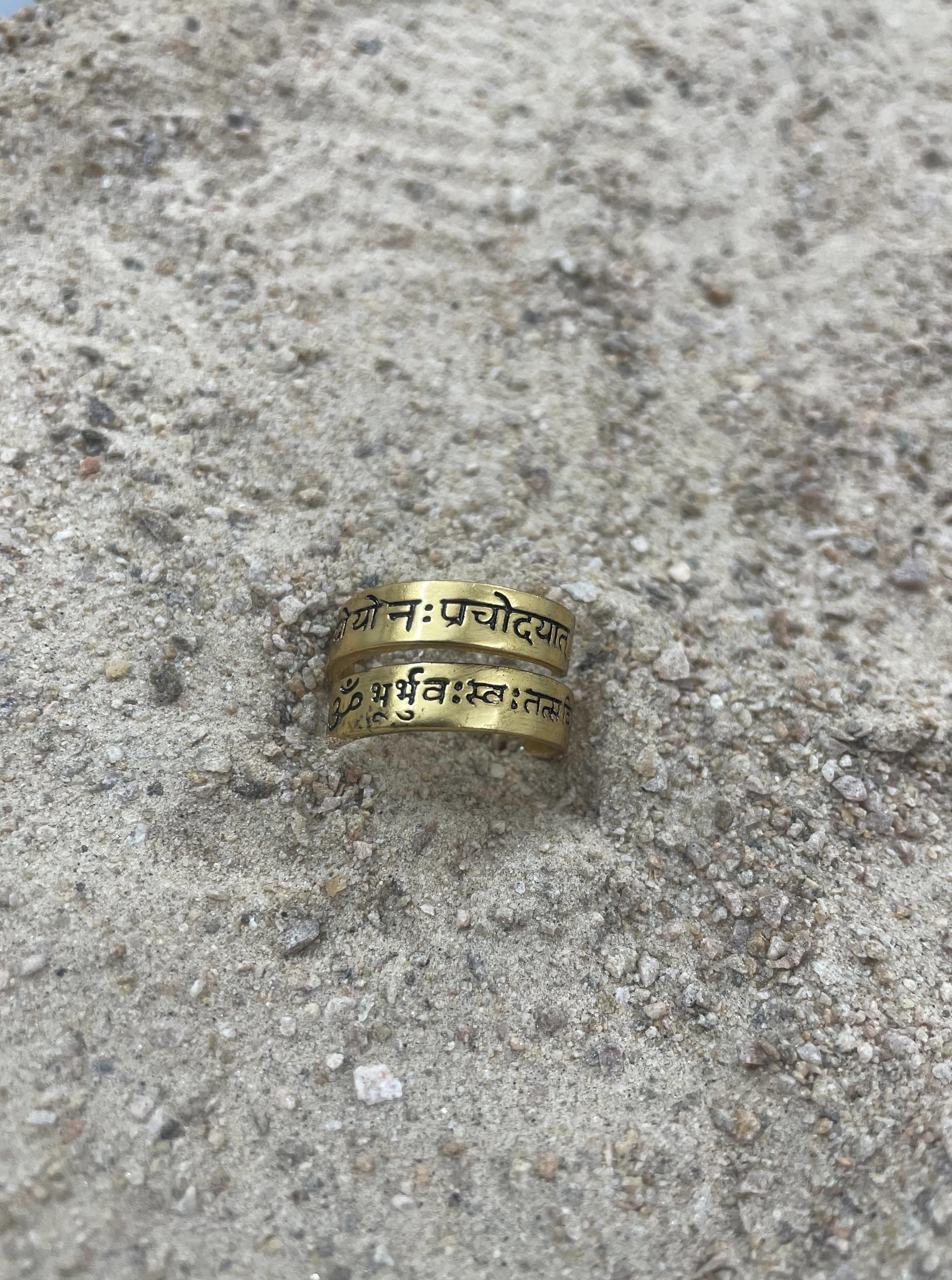 Mantra Ring Band