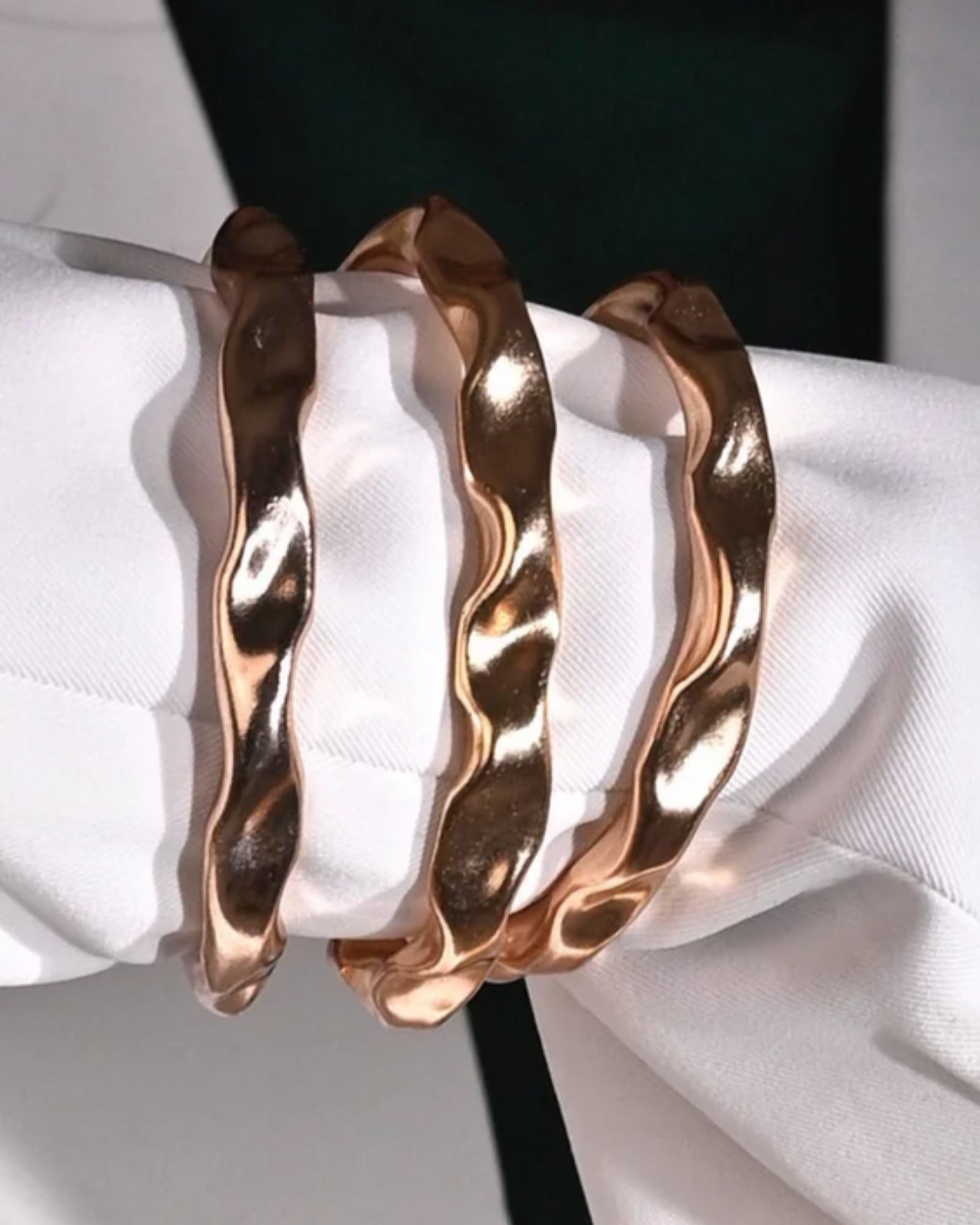 Wavy Bangle