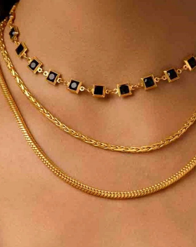 Snake Layered Chains