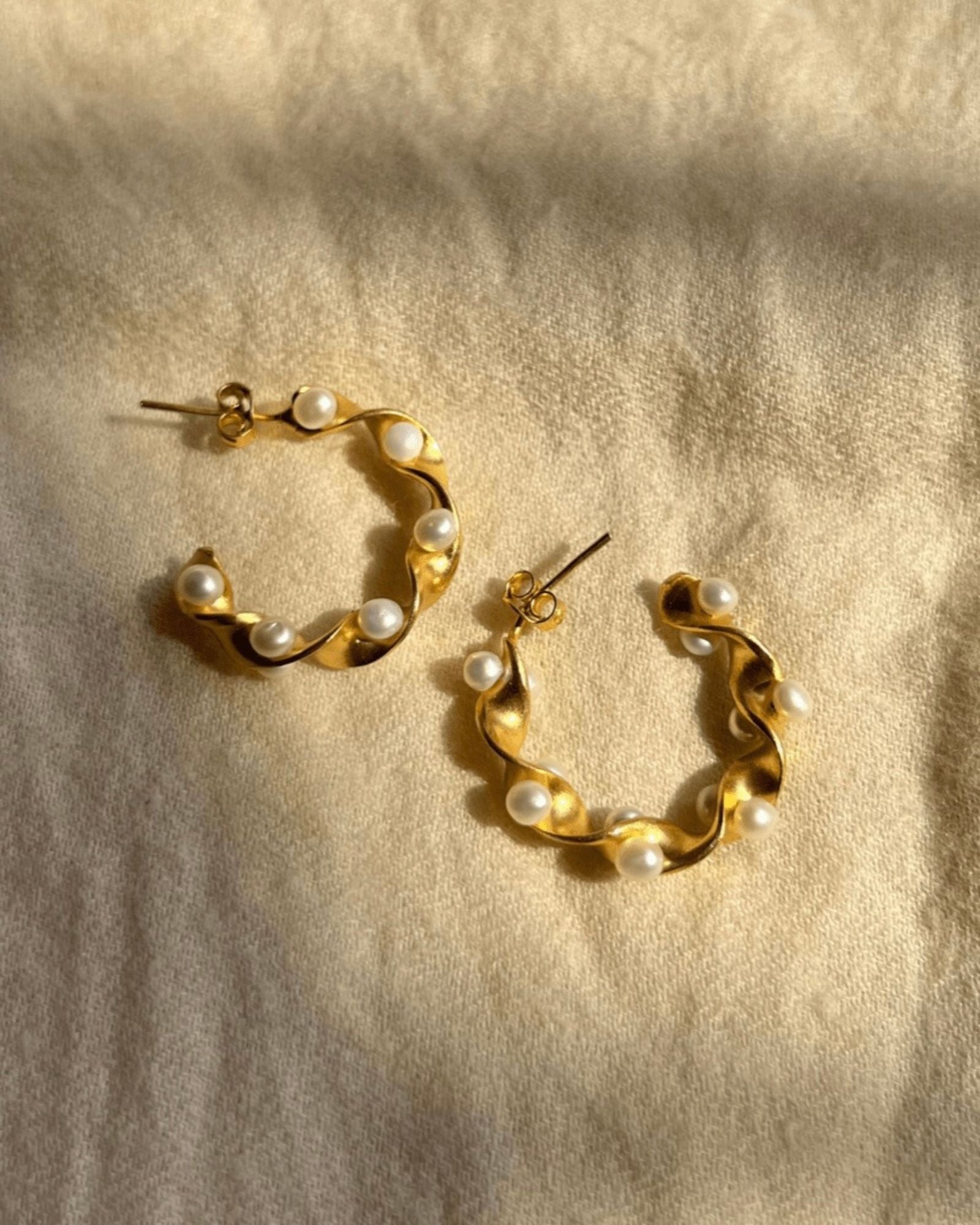 Chunky pearl hoops