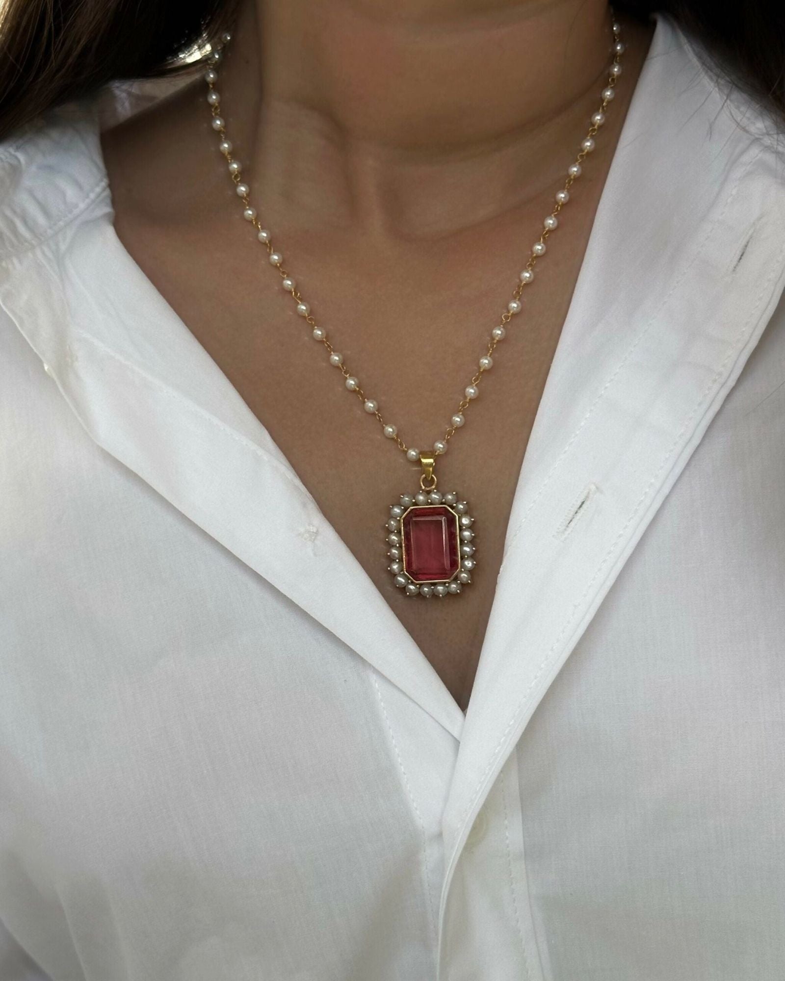 Elizabeth Pearl Pendant