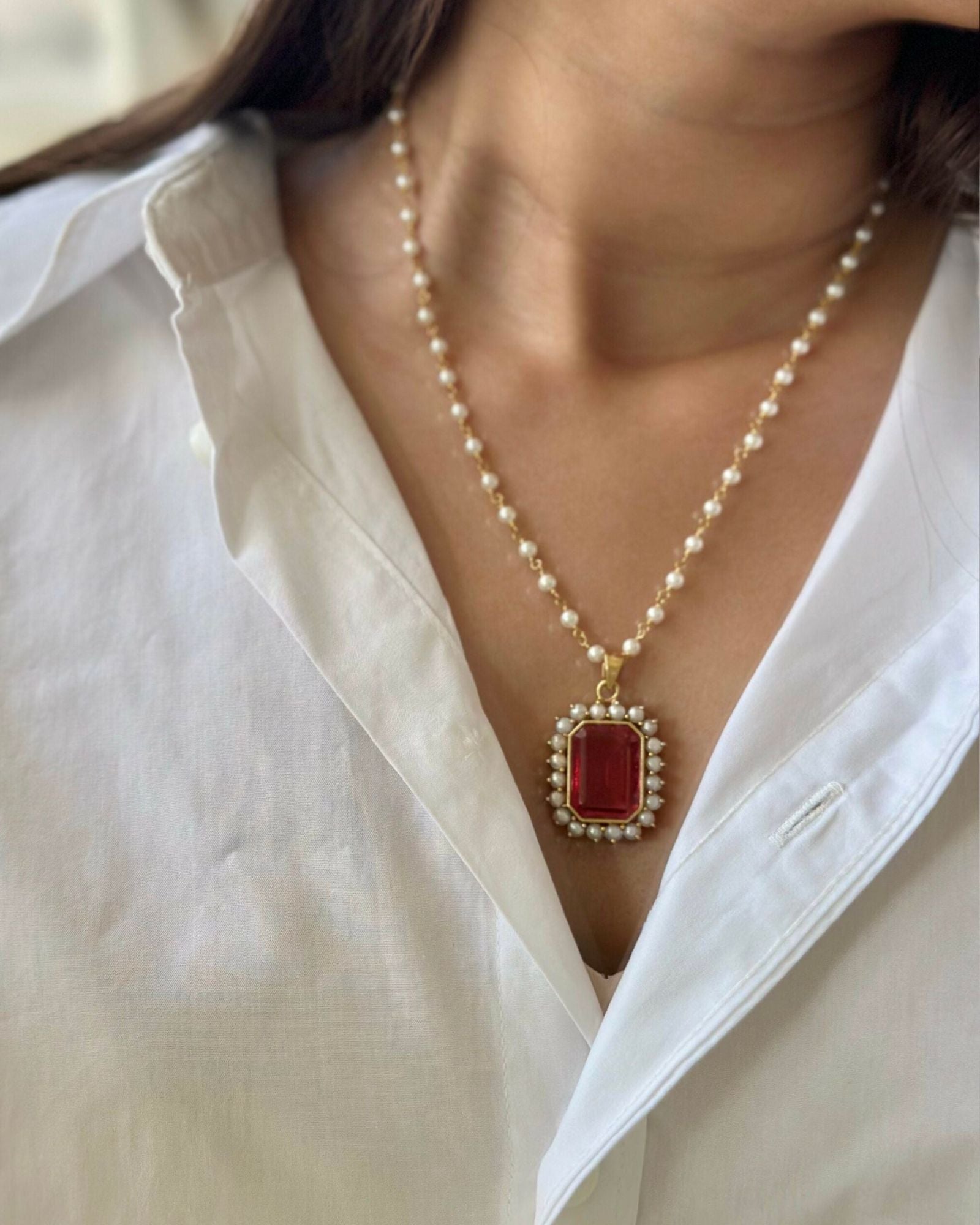 Elizabeth Pearl Pendant