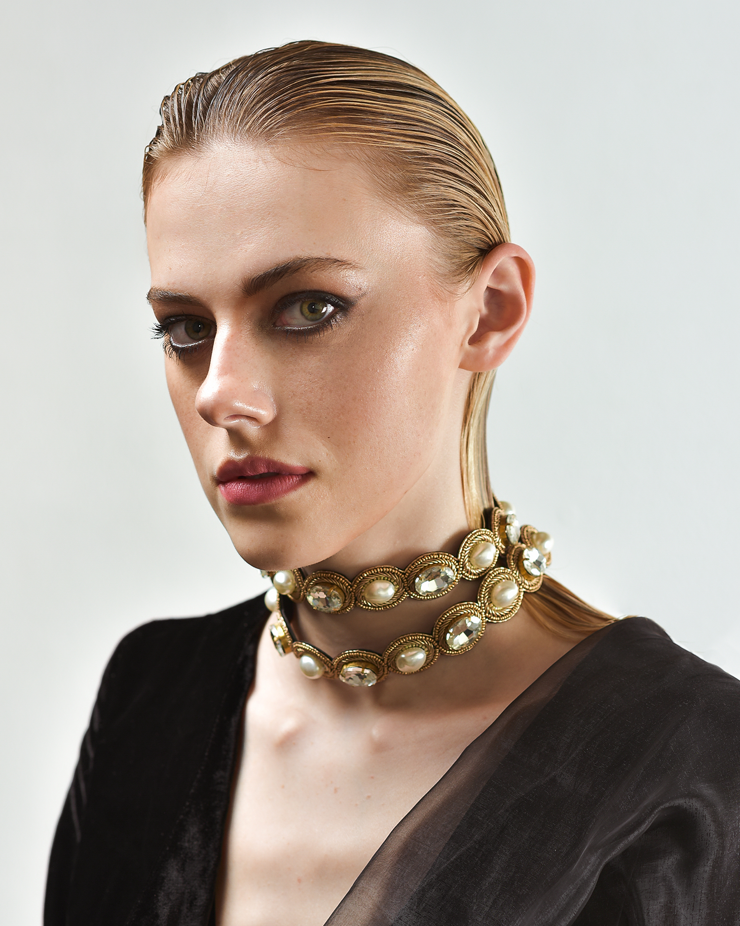 Carlone Choker